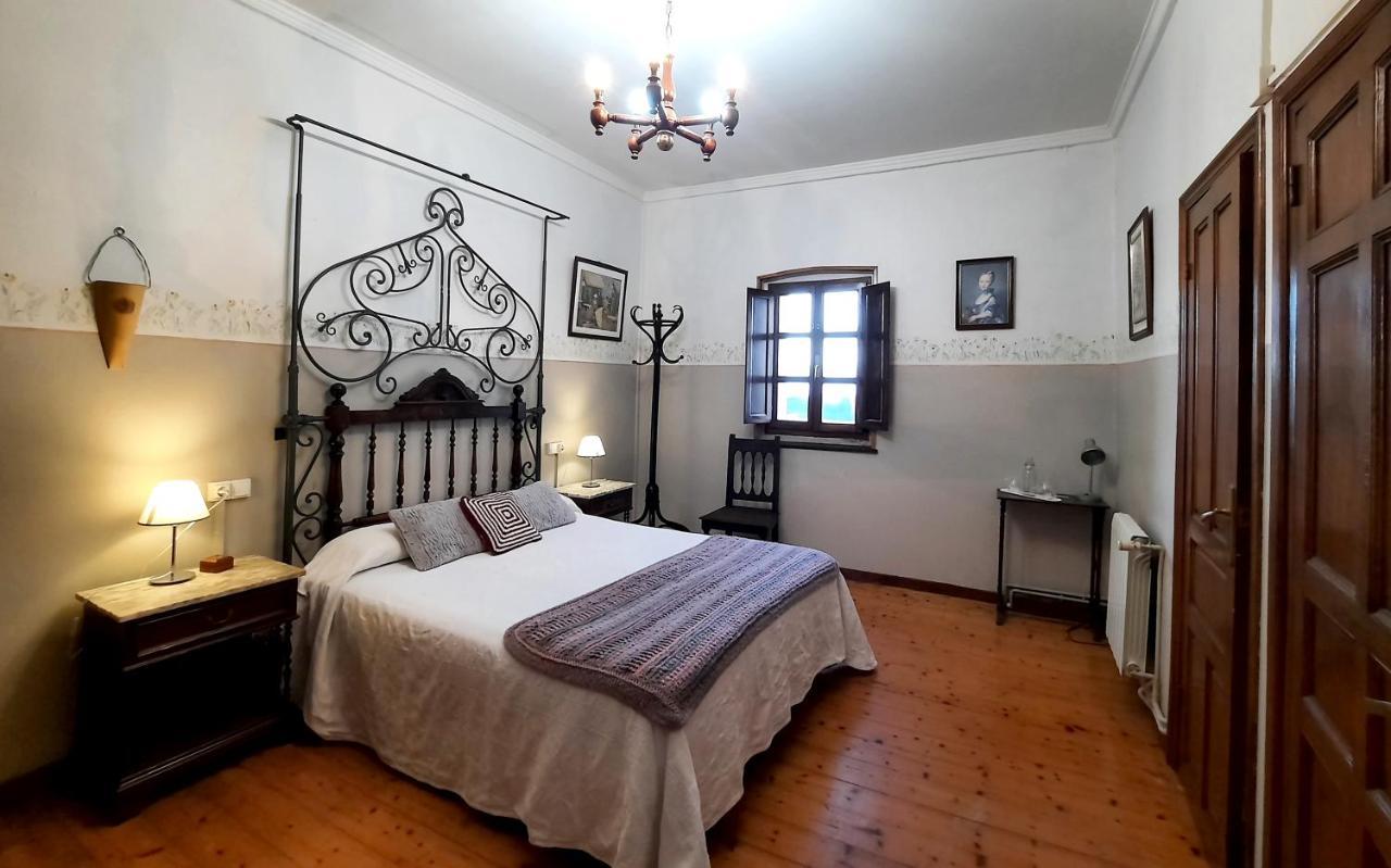 La Casona De Villanueva De Pria Экстерьер фото